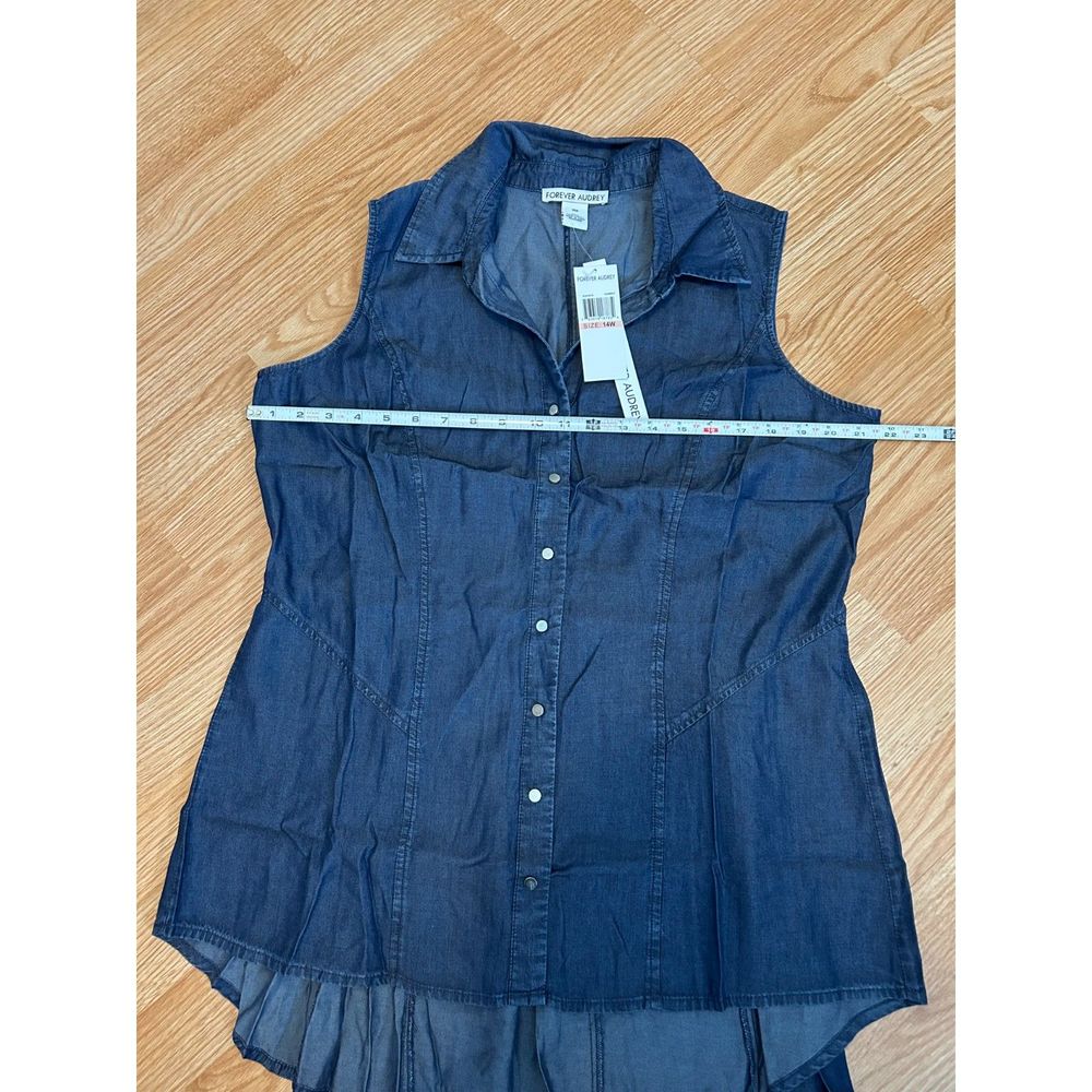New with Tags Forever Audrey Sleeveless Plus Size Chambray Blouse size 14W C25 - Picture 4 of 7
